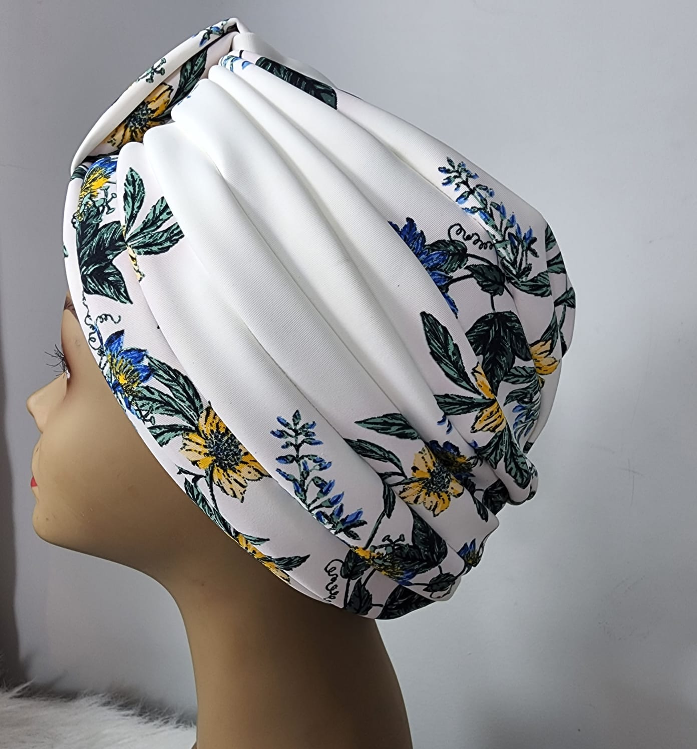 White Flower Patterned Turban